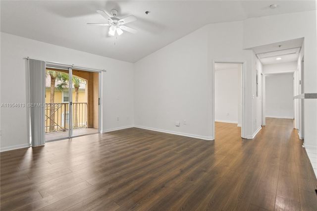 5570 NW 61st St 924, Coconut Creek, FL 33073