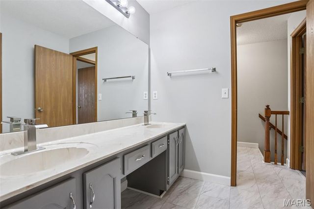 1361 Forest Creek Drive 3, St Peters, MO 63303