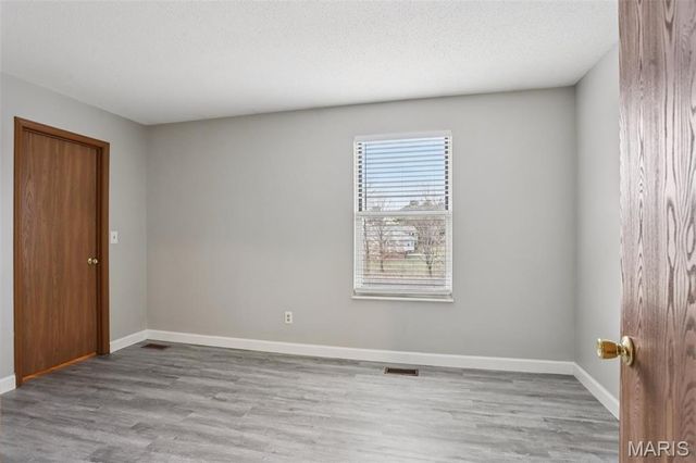 1361 Forest Creek Drive 3, St Peters, MO 63303