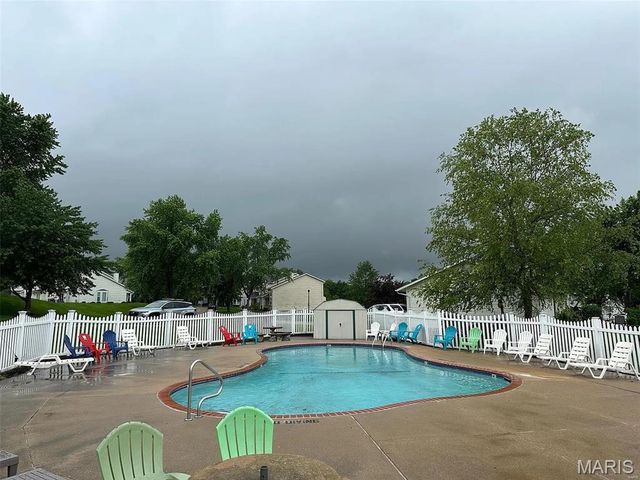 1361 Forest Creek Drive 3, St Peters, MO 63303