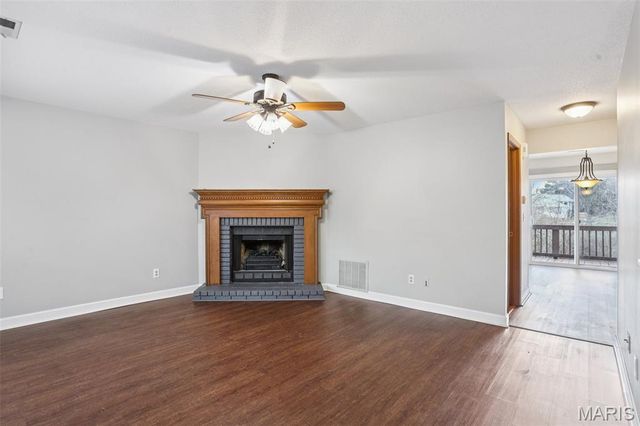 1361 Forest Creek Drive 3, St Peters, MO 63303