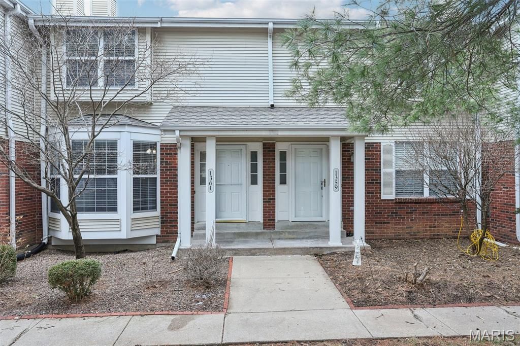 1361 Forest Creek Drive 3, St Peters, MO 63303