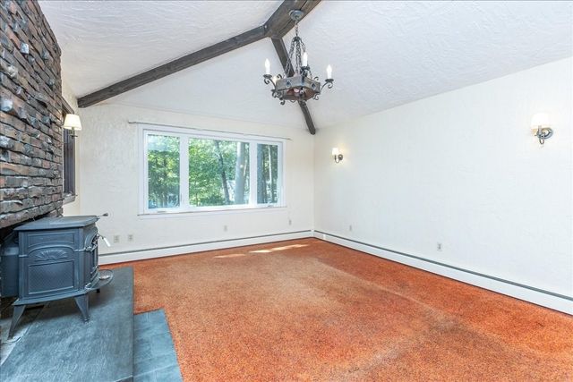 43 Ledgewood Dr, Danvers, MA 01923