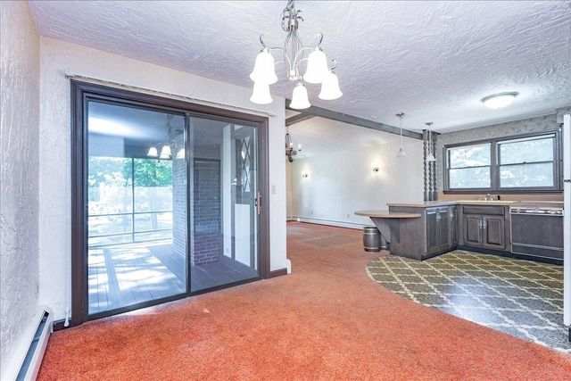 43 Ledgewood Dr, Danvers, MA 01923