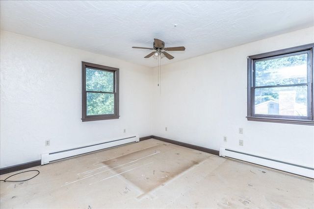 43 Ledgewood Dr, Danvers, MA 01923
