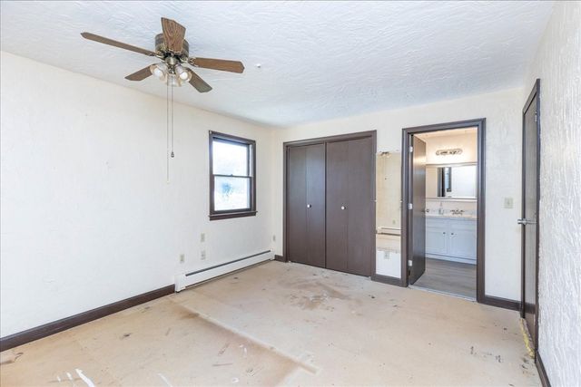 43 Ledgewood Dr, Danvers, MA 01923