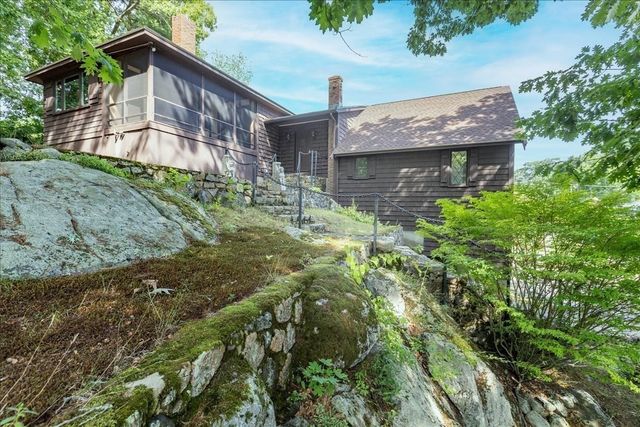 43 Ledgewood Dr, Danvers, MA 01923
