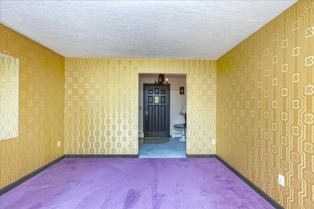 43 Ledgewood Dr, Danvers, MA 01923