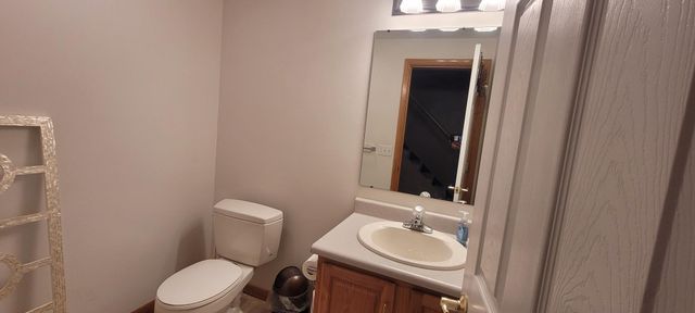 6605 MEADOWLAND Circle, Erie, PA 16509