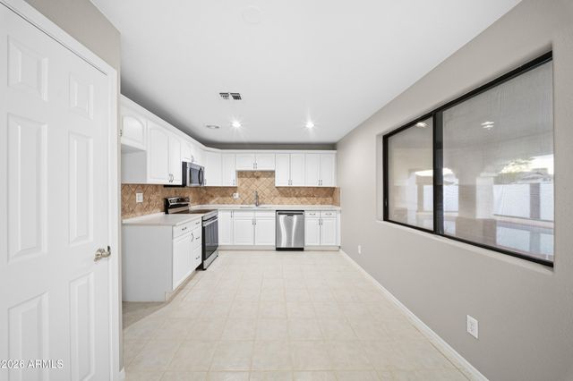 3802 N 86TH Avenue, Phoenix, AZ 85037