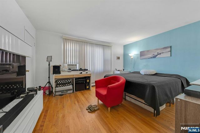 351 2nd Street, East Newark, NJ 07029