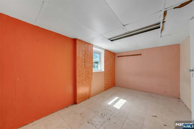 351 2nd Street, East Newark, NJ 07029