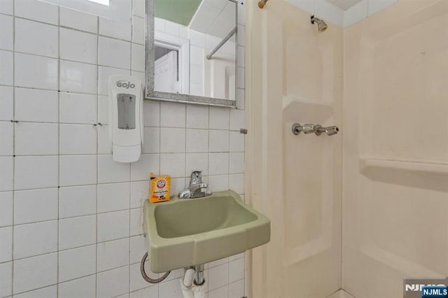 351 2nd Street, East Newark, NJ 07029