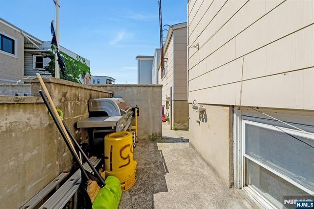 351 2nd Street, East Newark, NJ 07029