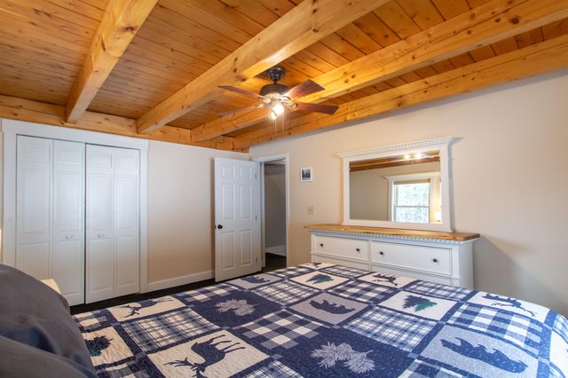 228 Juniper Lane, Lyndon, VT 05851