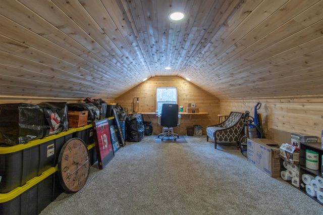 228 Juniper Lane, Lyndon, VT 05851