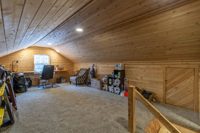 228 Juniper Lane, Lyndon, VT 05851