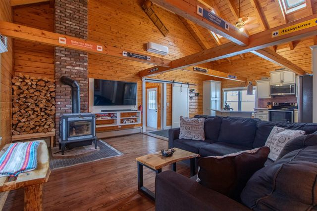228 Juniper Lane, Lyndon, VT 05851