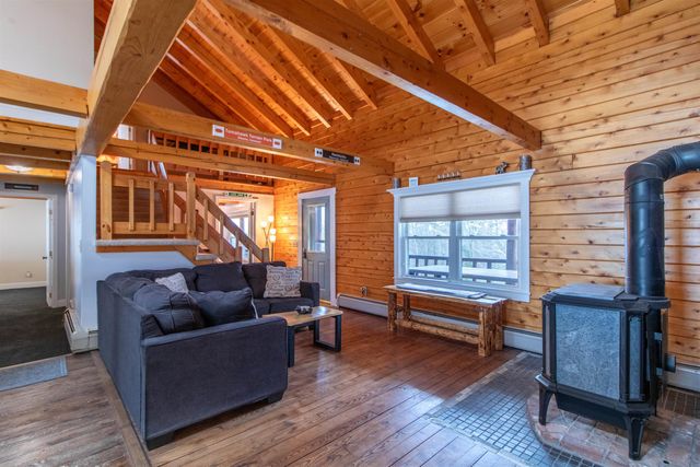 228 Juniper Lane, Lyndon, VT 05851