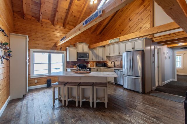 228 Juniper Lane, Lyndon, VT 05851