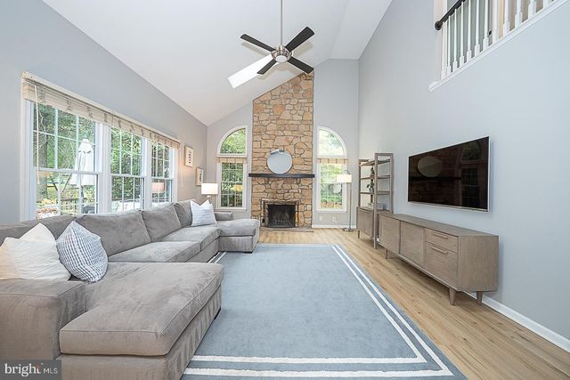 19 ONEIDA CT, Chester Springs, PA 19425