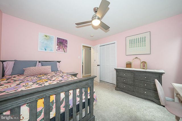 19 ONEIDA CT, Chester Springs, PA 19425