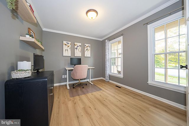 19 ONEIDA CT, Chester Springs, PA 19425