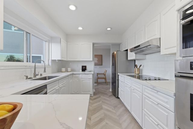 111 Wellesley Crescent 2N, Redwood City, CA 94062