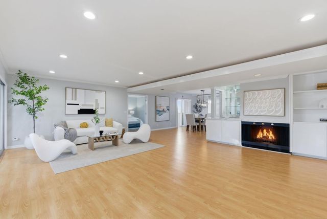 111 Wellesley Crescent 2N, Redwood City, CA 94062