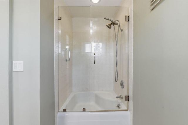 111 Wellesley Crescent 2N, Redwood City, CA 94062