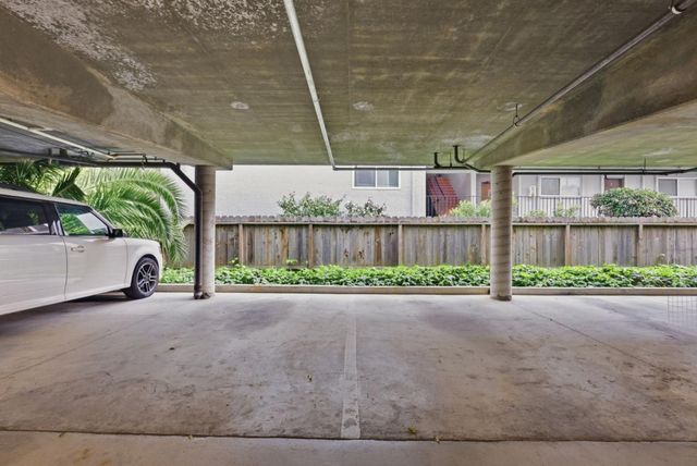 111 Wellesley Crescent 2N, Redwood City, CA 94062