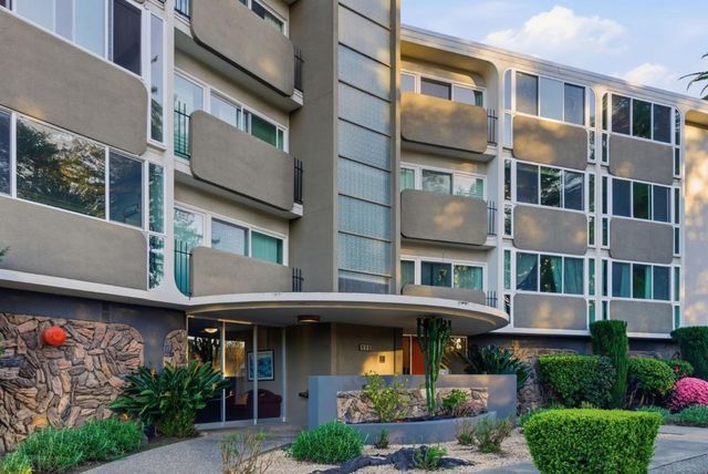 111 Wellesley Crescent 2N, Redwood City, CA 94062