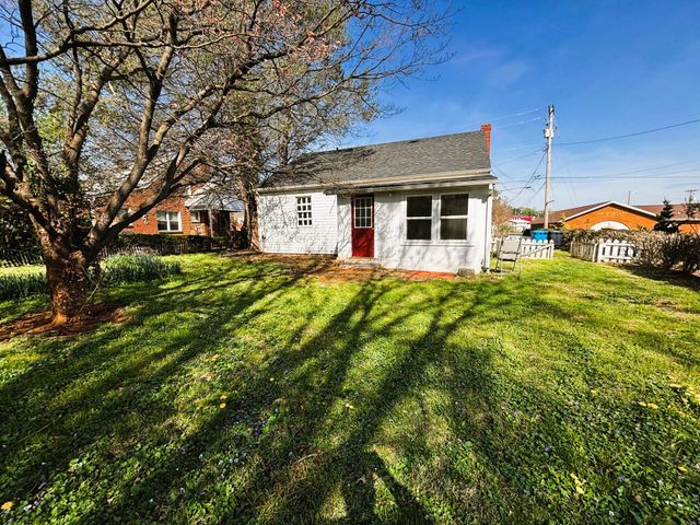 902 Whitney AVE, Roanoke, VA 24012