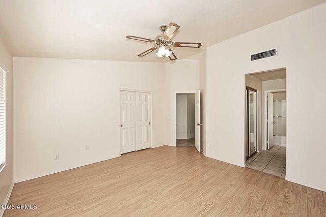 9235 W MICHELLE Drive, Peoria, AZ 85382