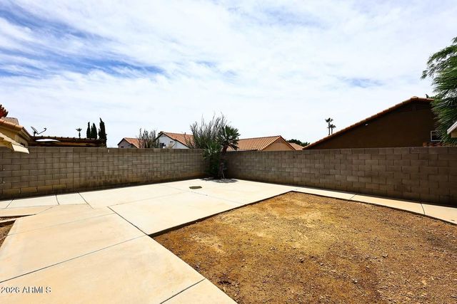 9235 W MICHELLE Drive, Peoria, AZ 85382