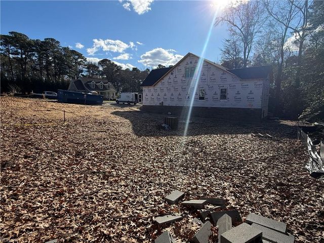 2678 Rail CT, Hayes, VA 23072