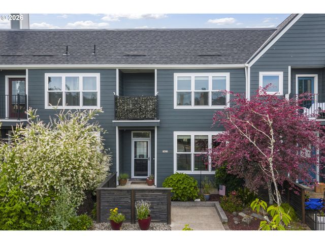 1421 Ne MARKET Dr, Fairview, OR 97024