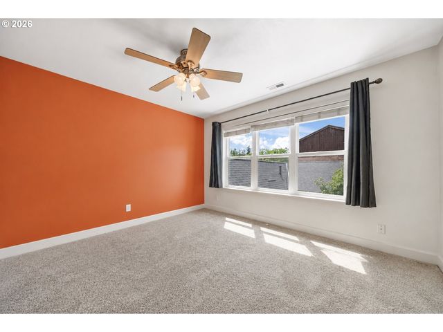 1421 Ne MARKET Dr, Fairview, OR 97024