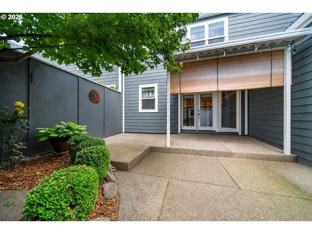 1421 Ne MARKET Dr, Fairview, OR 97024