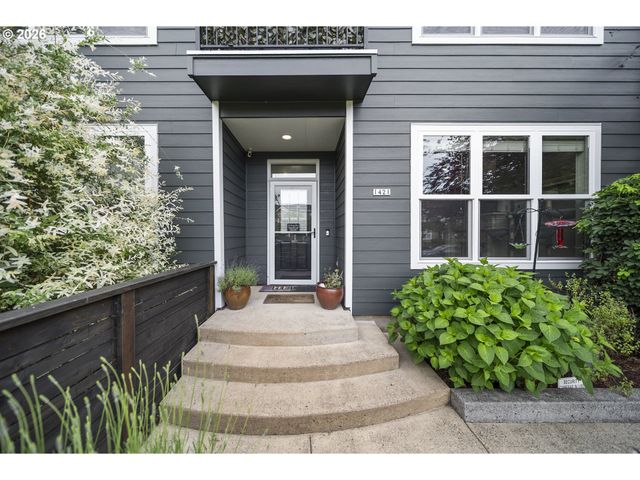 1421 Ne MARKET Dr, Fairview, OR 97024