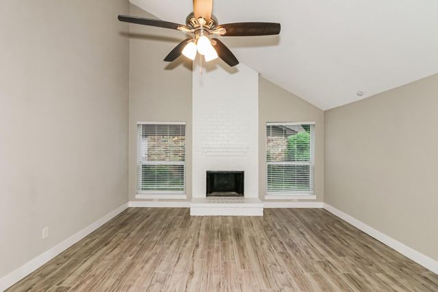 615 Old Colony Drive, Richmond, TX 77406