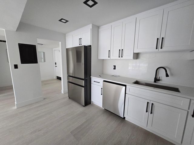 3010 N Course Drive 207, Pompano Beach, FL 33069