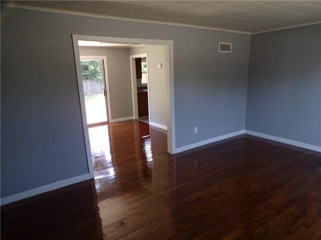 7924 Prospect Avenue, Kansas City, MO 64132