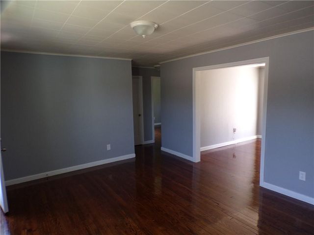 7924 Prospect Avenue, Kansas City, MO 64132