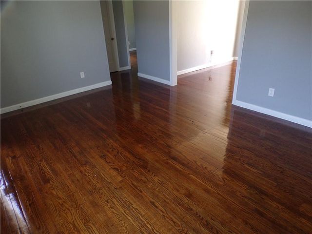 7924 Prospect Avenue, Kansas City, MO 64132