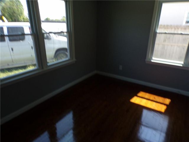 7924 Prospect Avenue, Kansas City, MO 64132