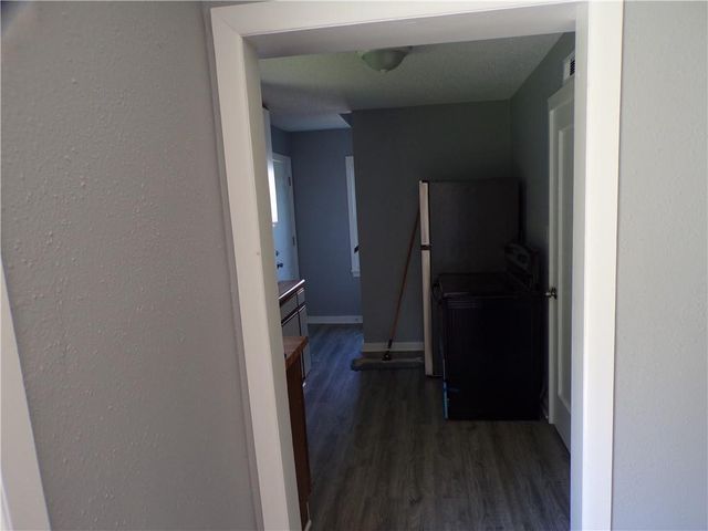 7924 Prospect Avenue, Kansas City, MO 64132