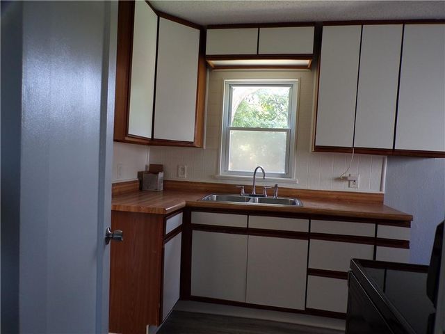7924 Prospect Avenue, Kansas City, MO 64132