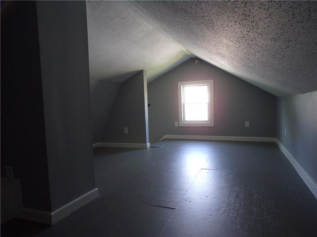 7924 Prospect Avenue, Kansas City, MO 64132