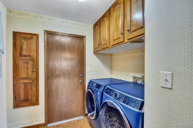 7528 Queen Circle, Arvada, CO 80005